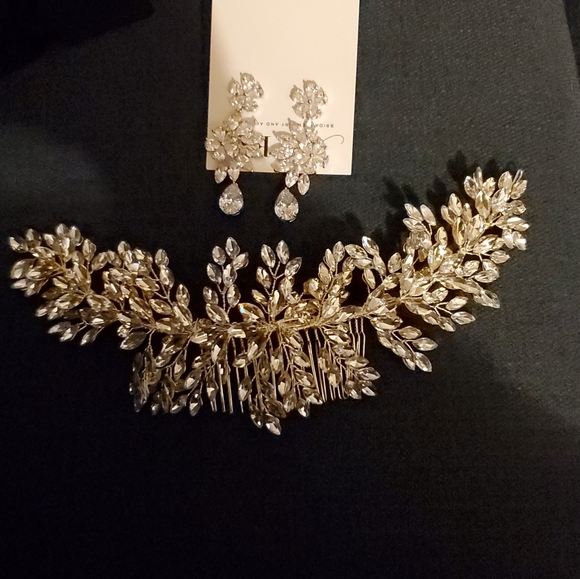Yon Yon Headpiece (worn once) - Picture 3 of 3